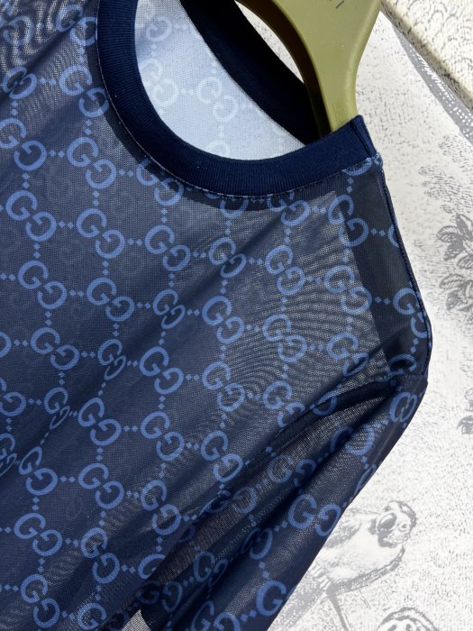 T-shirt women's фото 6