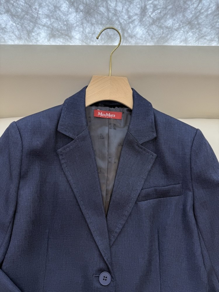 Costume female фото 7