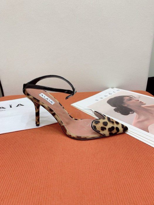 Босоножки фото 7