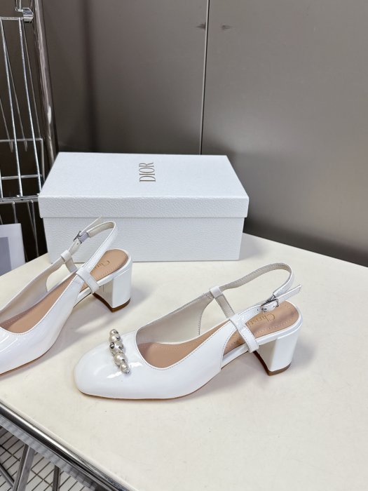 Босоножки фото 3