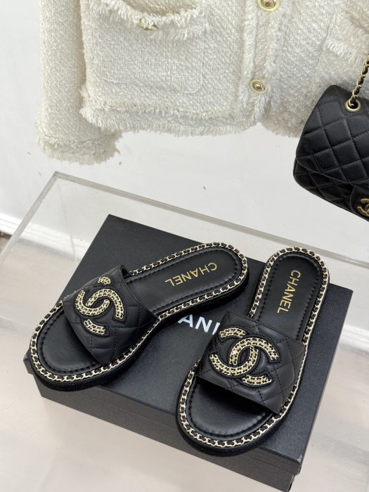 Шлепанцы женские фото 2