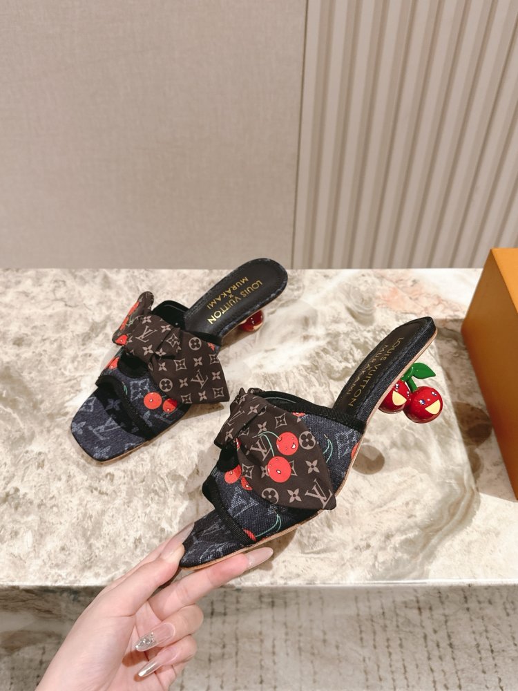 Босоніжки фото 2