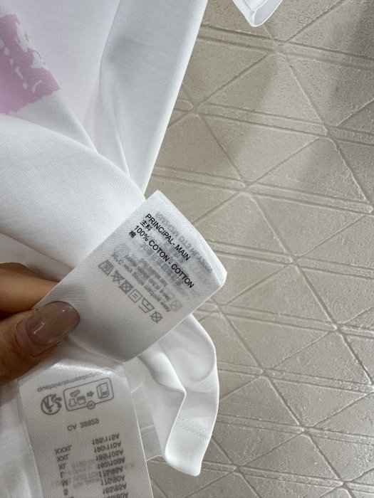 T-shirt women's фото 9