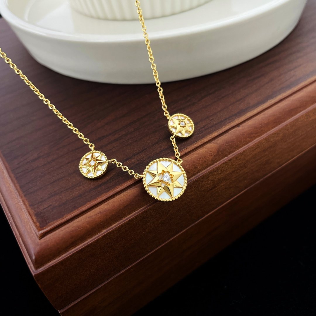 Gold necklace ROSE DES VENTS фото 3
