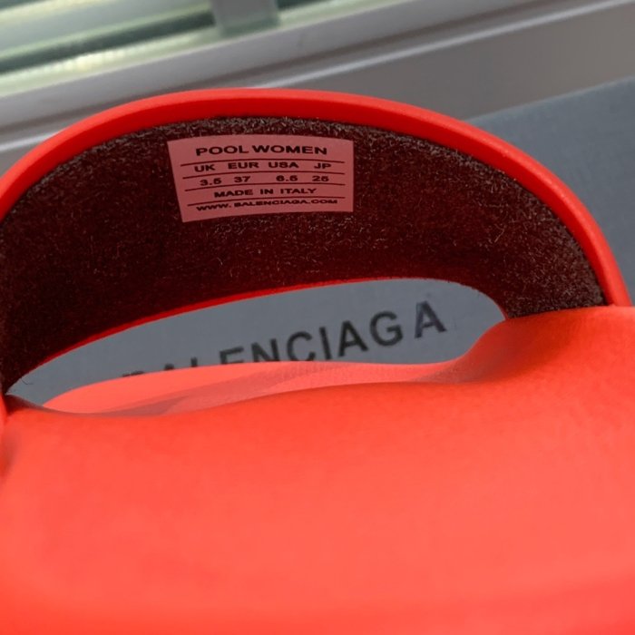 Шлепанцы фото 6