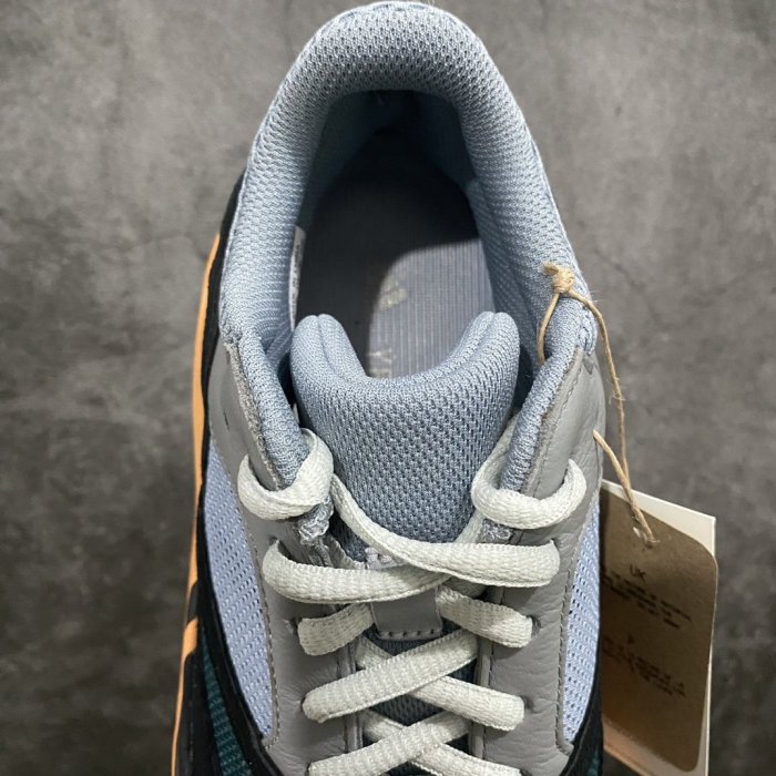 Sneakers Yeezy 700 Wash Oriange GW0296 фото 8