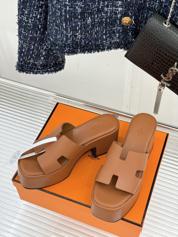 Босоножки фото 2