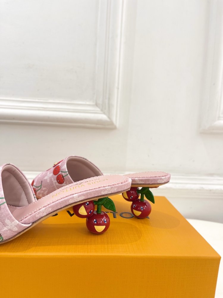 Босоножки фото 8