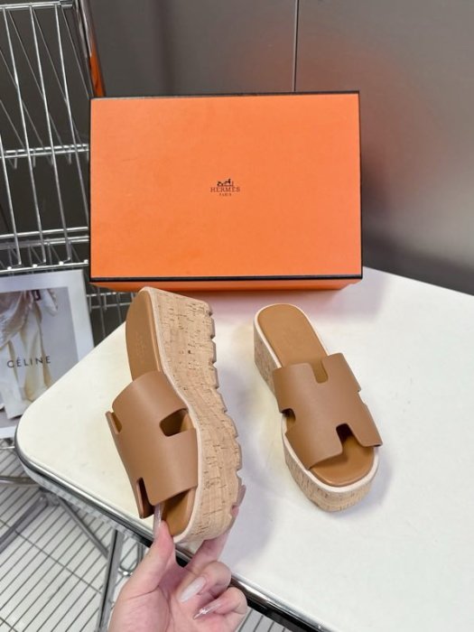 Босоножки фото 5