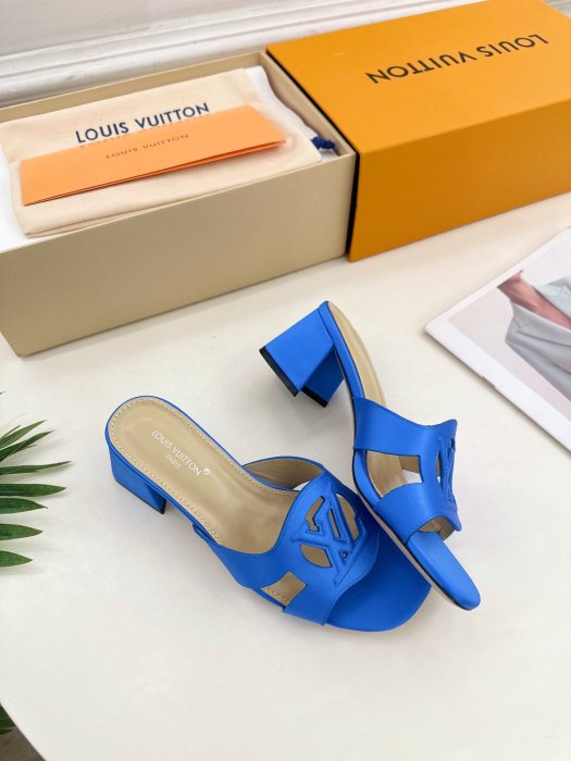 Босоножки фото 4