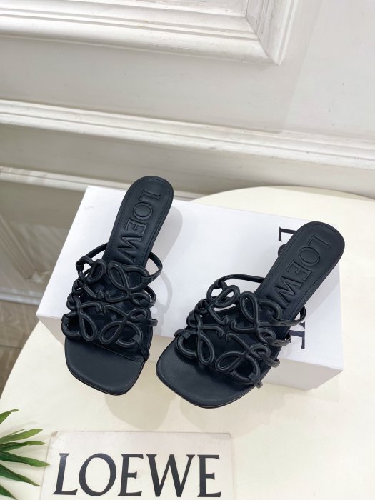 Босоножки фото 5