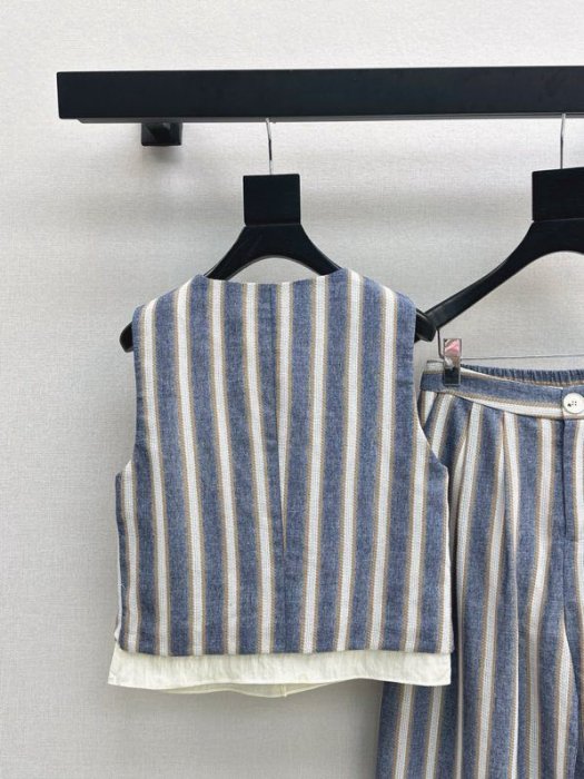 Костюм женский фото 6