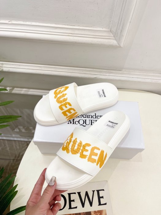 Шльопанці жіночі фото 3