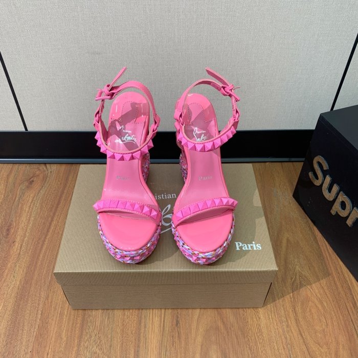 Босоножки фото 2