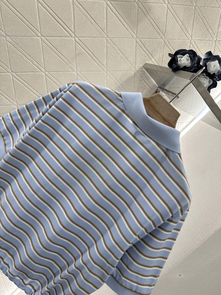 T-shirt women's фото 4