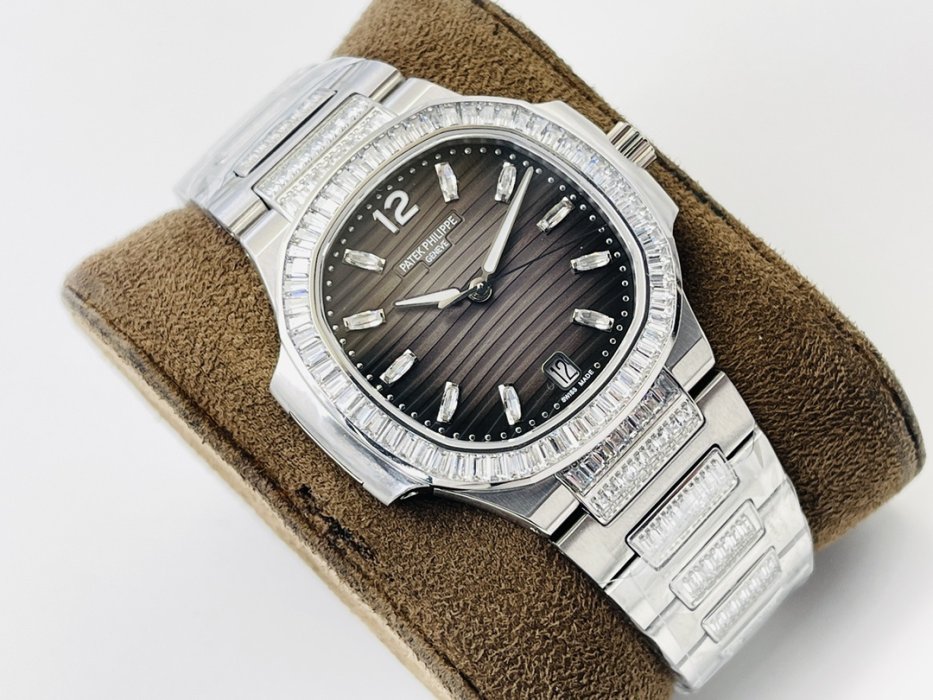 Часы наручные 35 мм Patek Philippe 7014 Nautilus Limited Edition фото 2