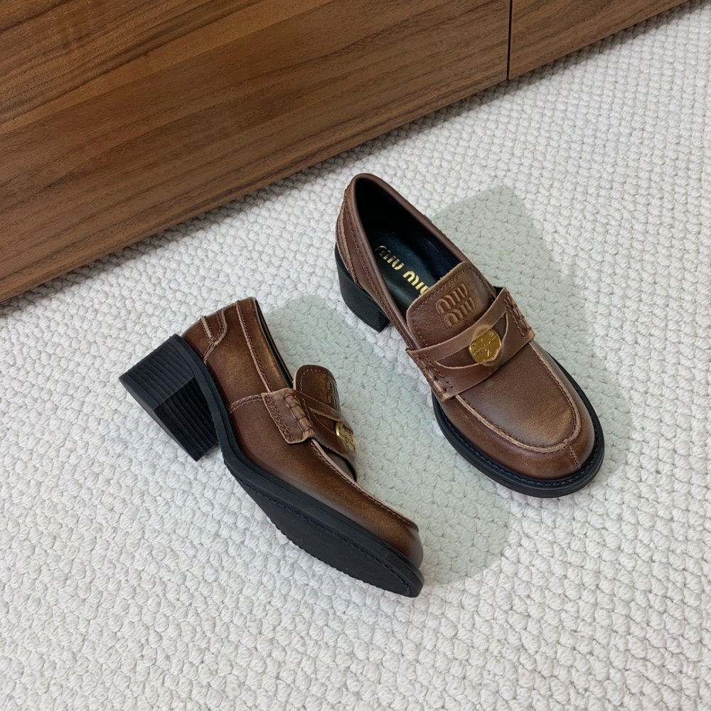 Лоферы женские фото 7