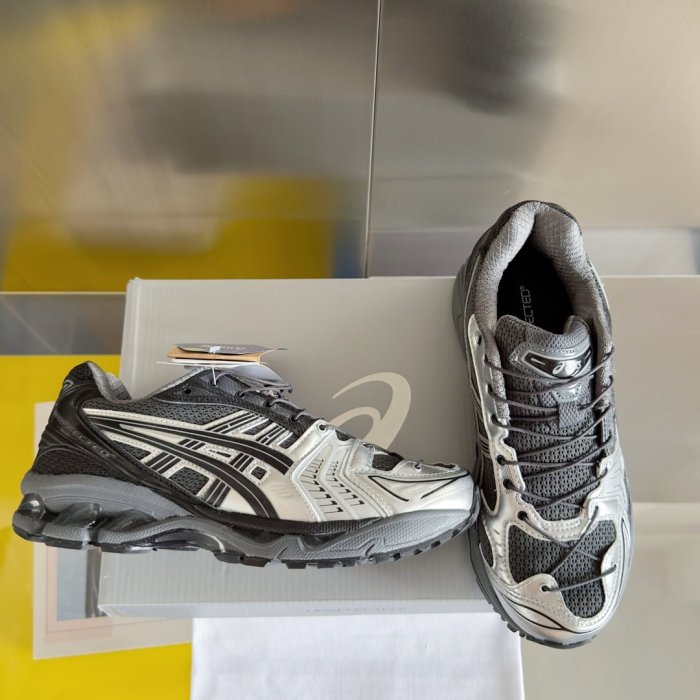 Кроссовки Gel-Kayano 14