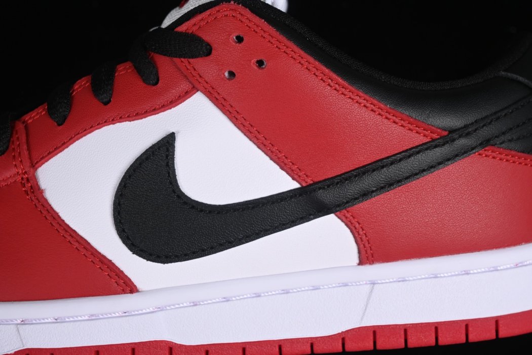 Sneakers SB Dunk Low Pro Chicago фото 10