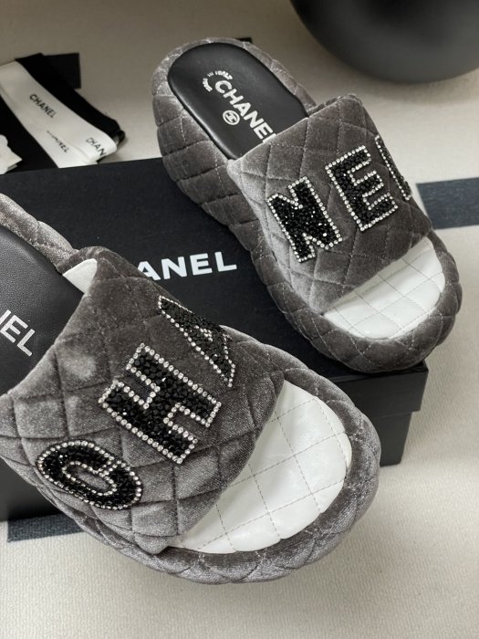 Босоножки фото 7