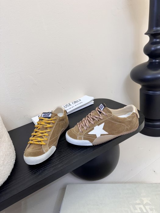 Кроссовки Golden Goose фото 3