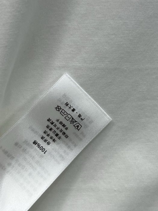 T-shirt women's фото 9