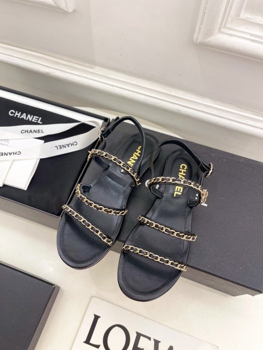 Сандалі жіночі фото 5