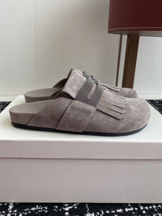 Шлепанцы фото 2