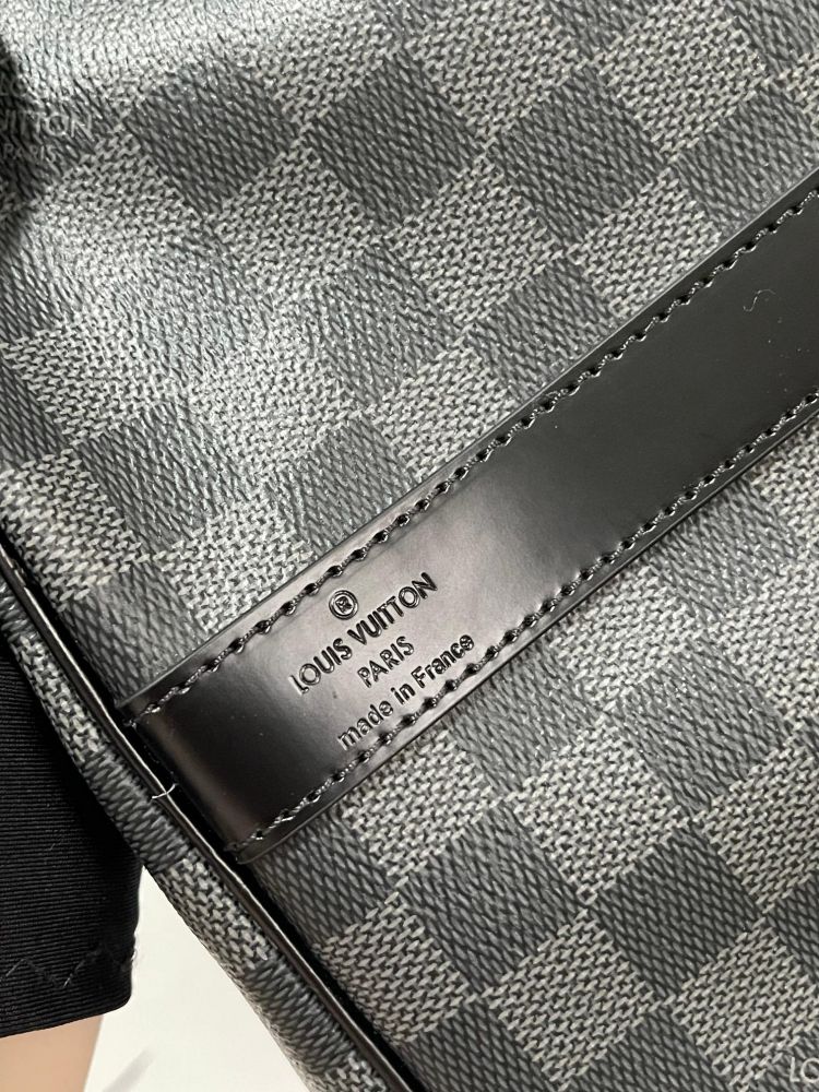 A bag Keepall Bandoulière 55 Damier Graphite Canvas N41413 фото 9