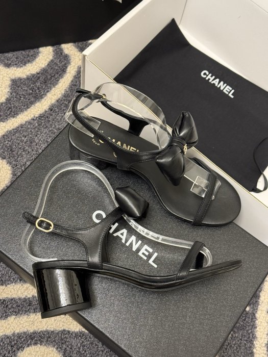 Босоножки фото 4