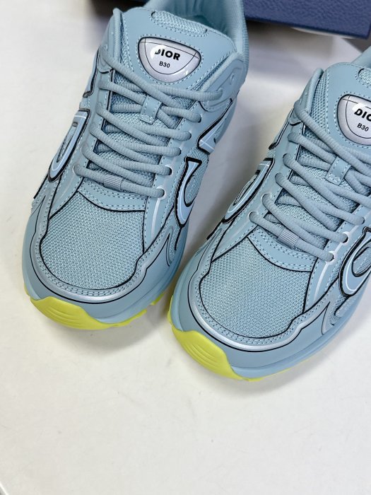 Кроссовки фото 7