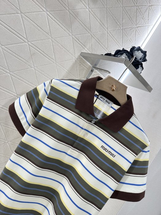 T-shirt women's фото 7