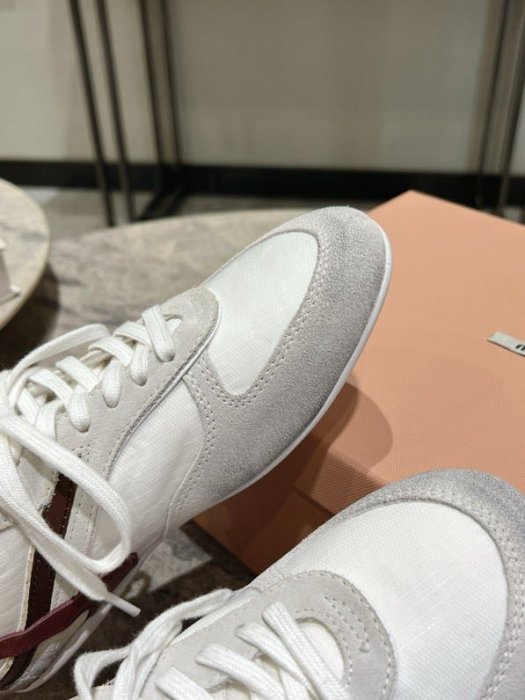 Кроссовки фото 5