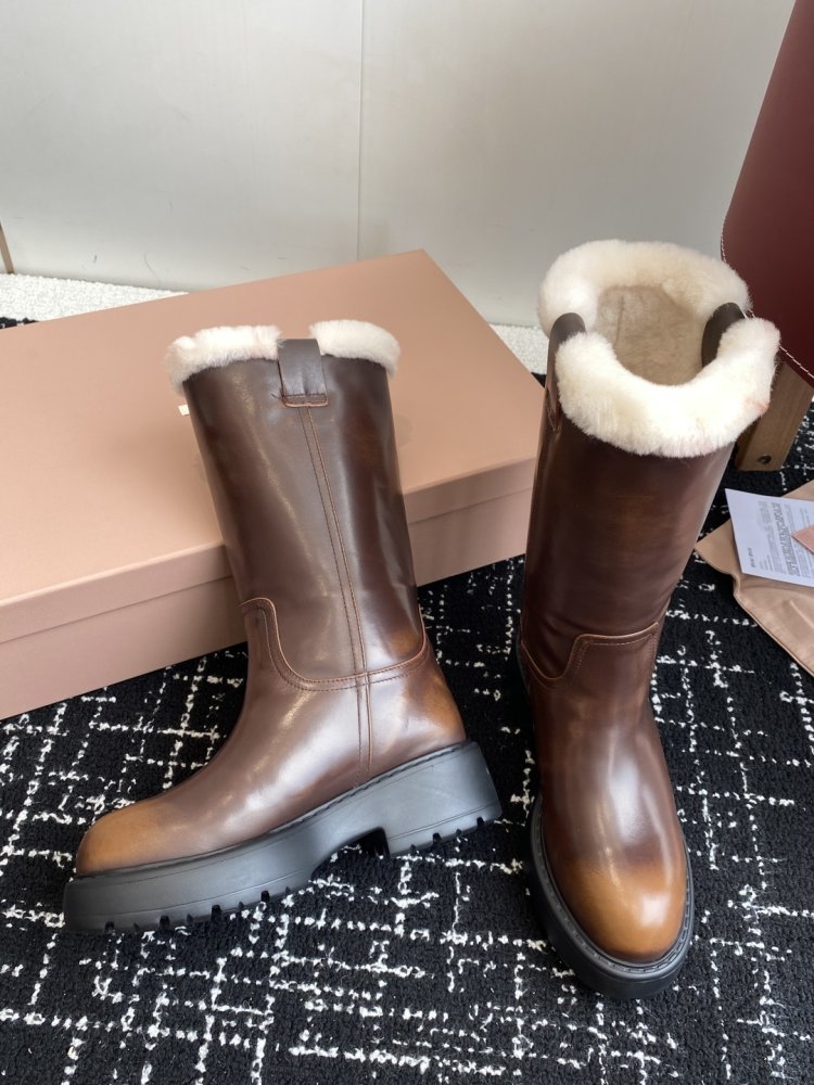 Сапоги женские фото 5