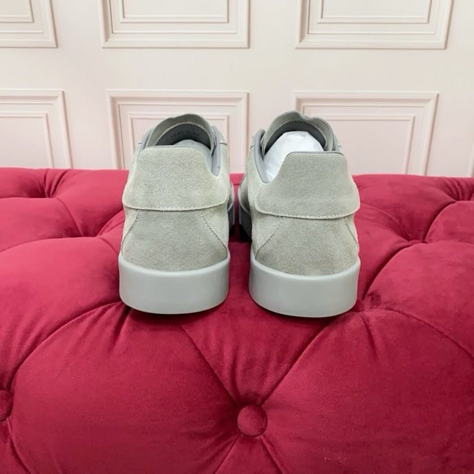 Кросівки фото 9