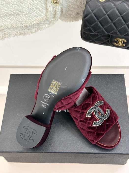 Босоножки фото 9