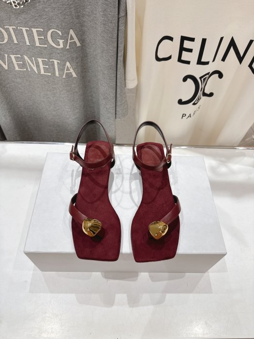 Сандалии женские