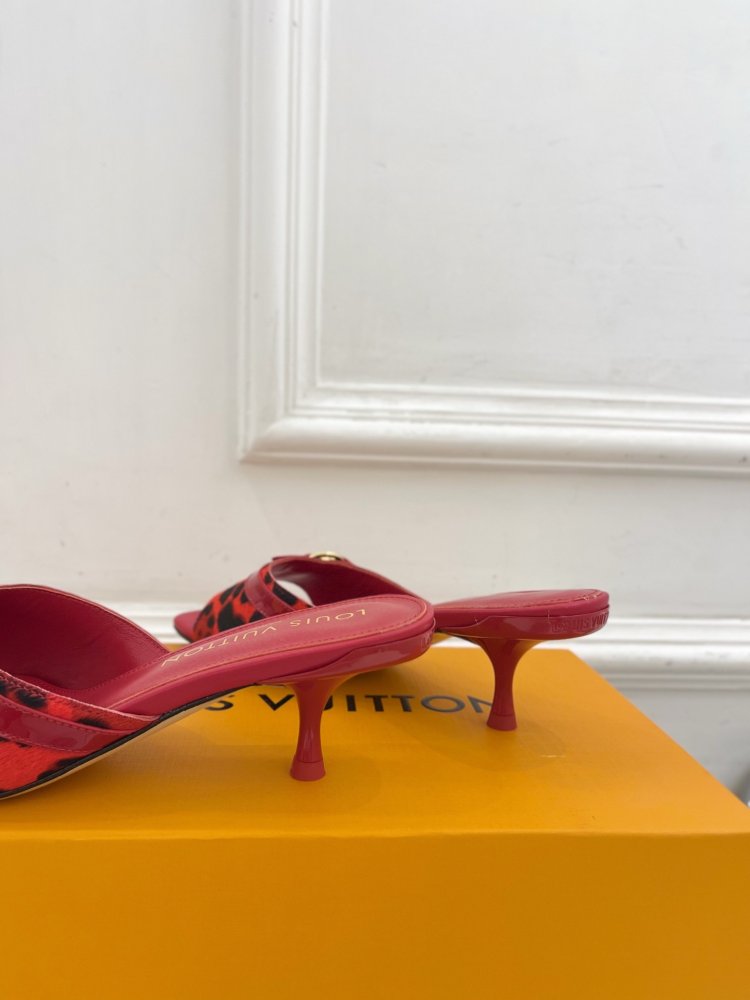 Босоножки фото 8