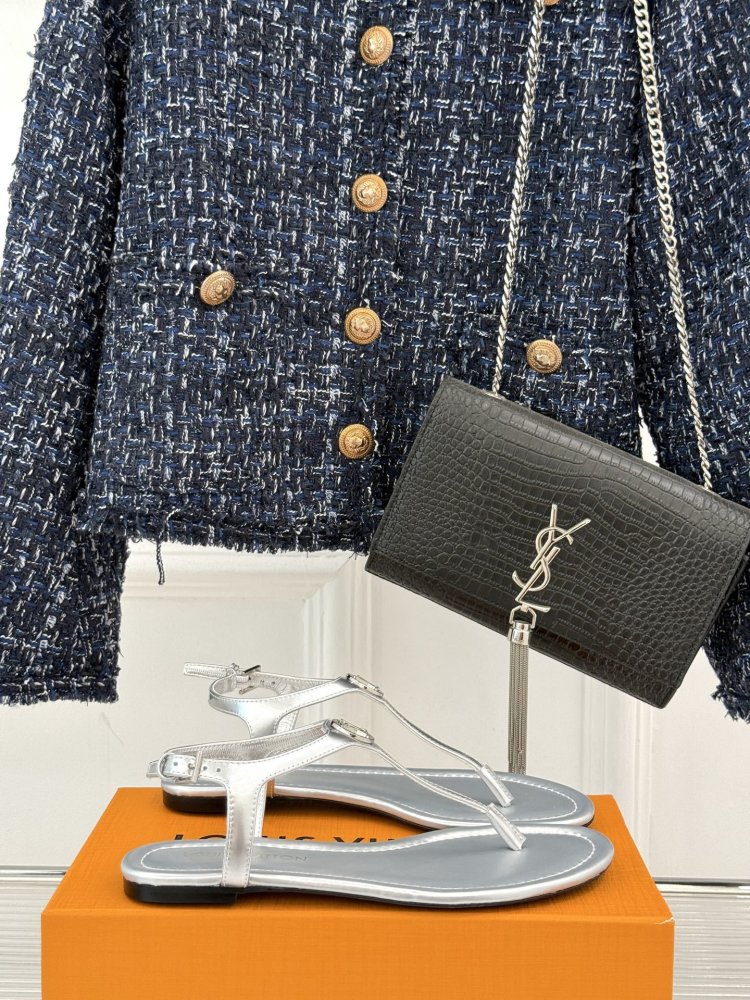 Сандалии женские