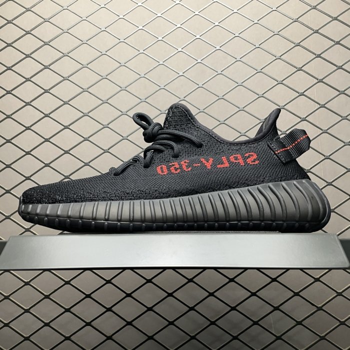 Кроссовки Yeezy Boost 350V2