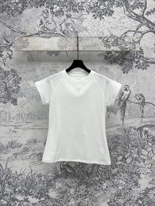 Футболка женская