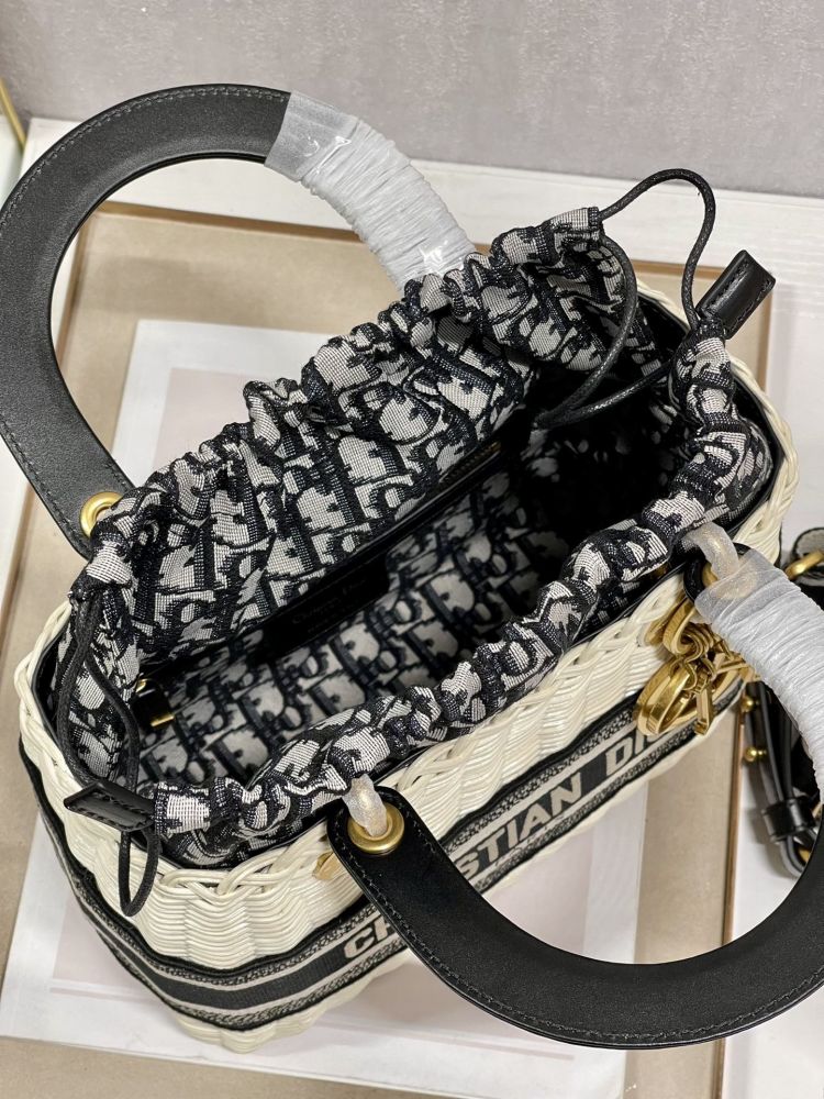 A bag Lady Dior Bag Natural Wicker Oblique 24 cm фото 7