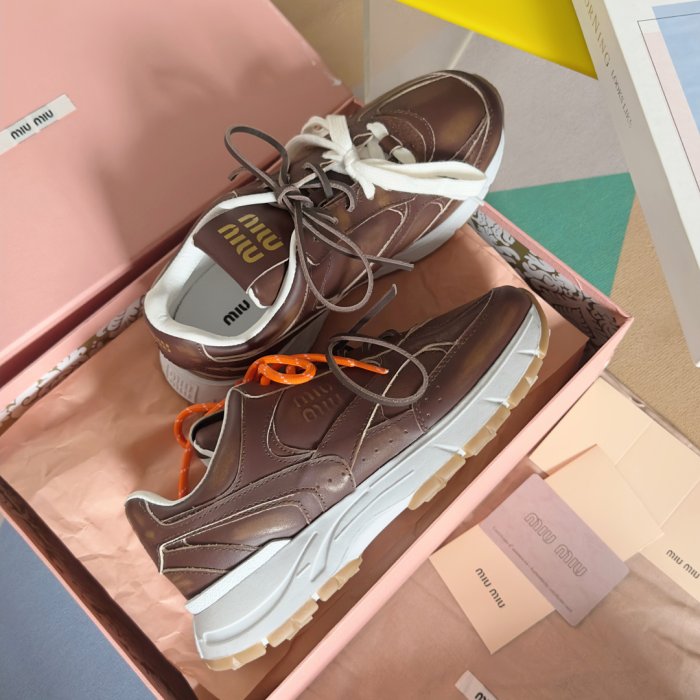 Кроссовки фото 4