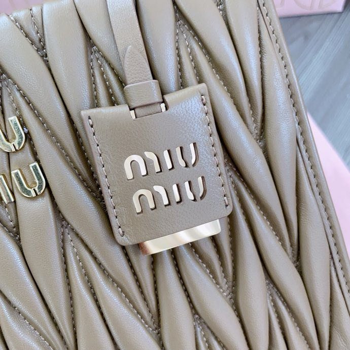 Сумка женская Matelasse 5BG263 24 см фото 9