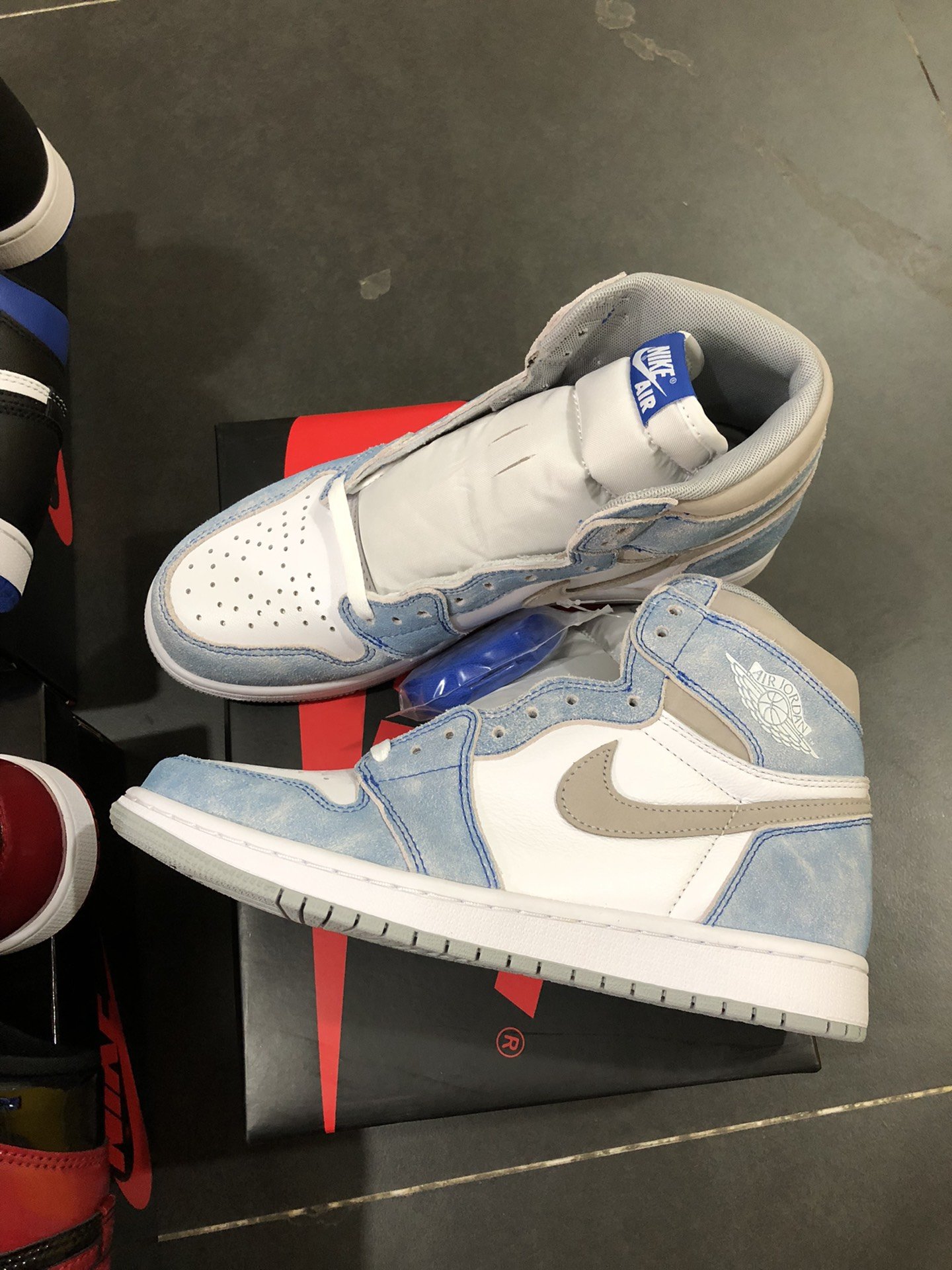 Кроссовки Air Jordan 1