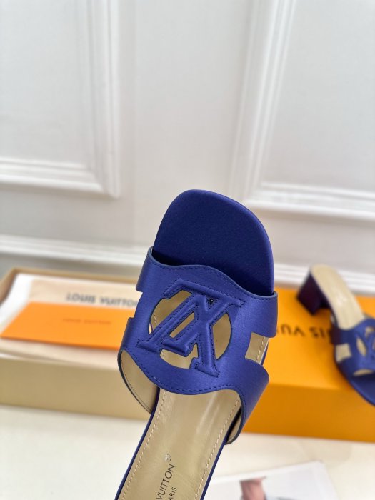 Босоножки фото 6