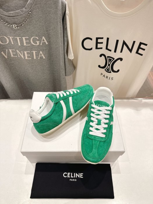 Кроссовки фото 4