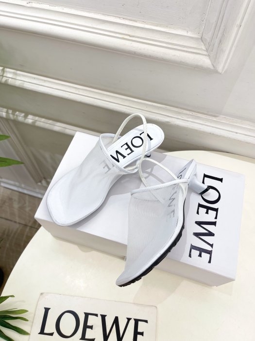 Босоножки фото 3