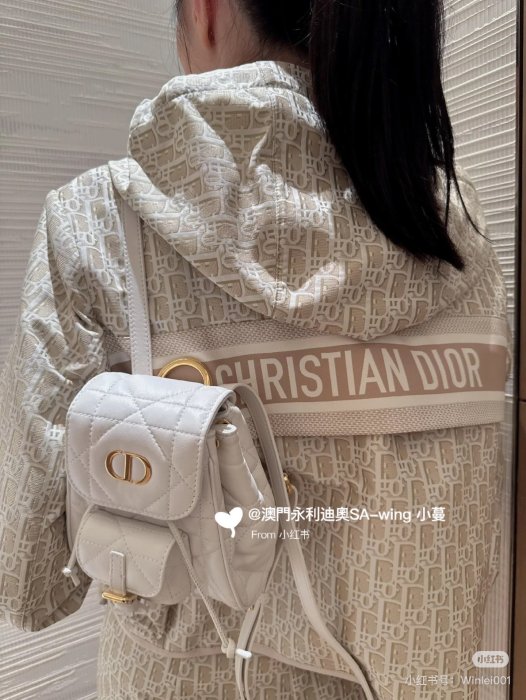 Куртка жіноча фото 6