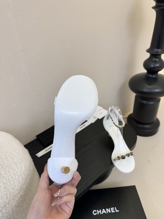 Босоножки фото 9